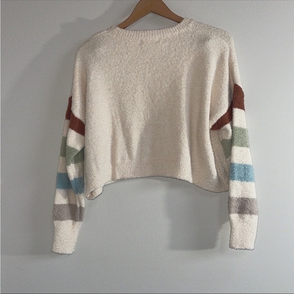 Altar’d state sweater - Picture 2 of 5